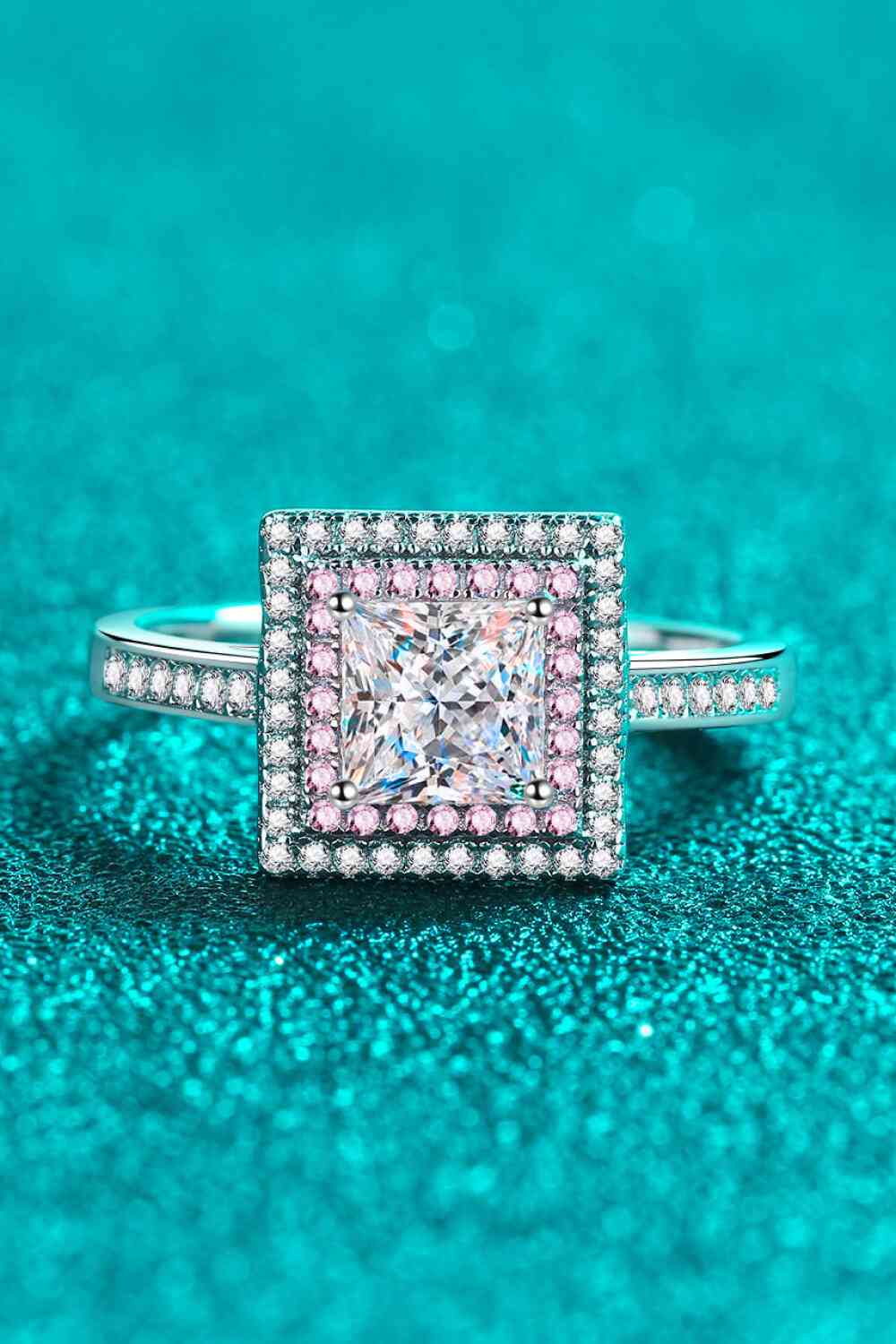Stay Elegant 1 Carat Moissanite Ring - Stardust Diamonds
